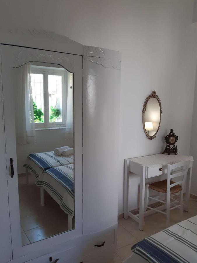 Dapia Holiday Home Spetses Town Exterior photo