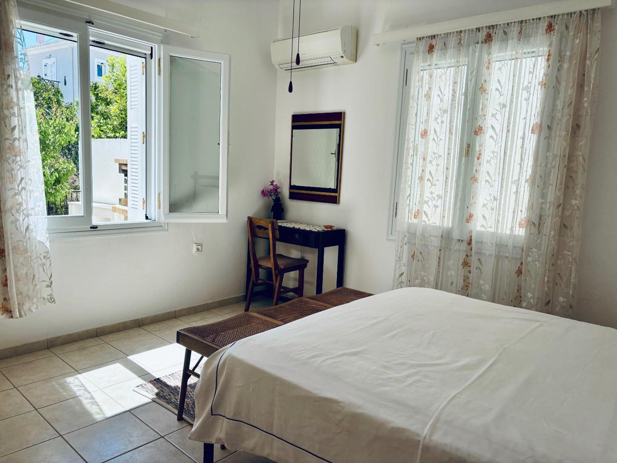 Dapia Holiday Home Spetses Town Exterior photo